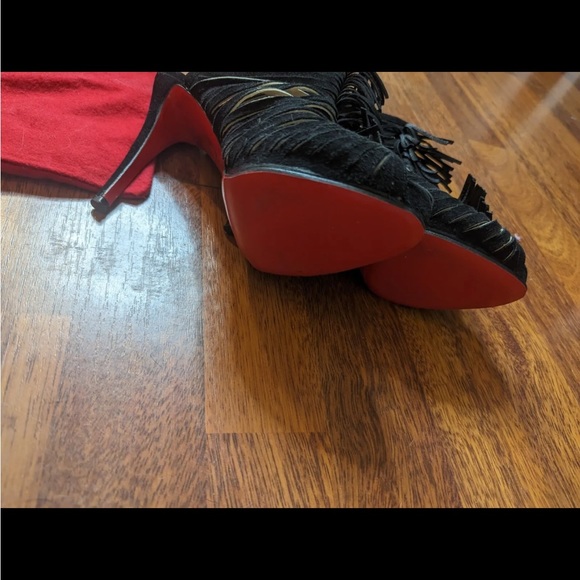 Christian Louboutin Black Suede Fringe Booty 38.5 Retail $1175 - Picture 9 of 12